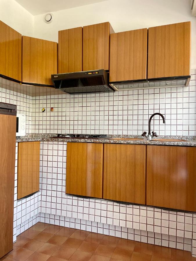 Condominio Centrale 104 Линяно Сабиадоро Екстериор снимка